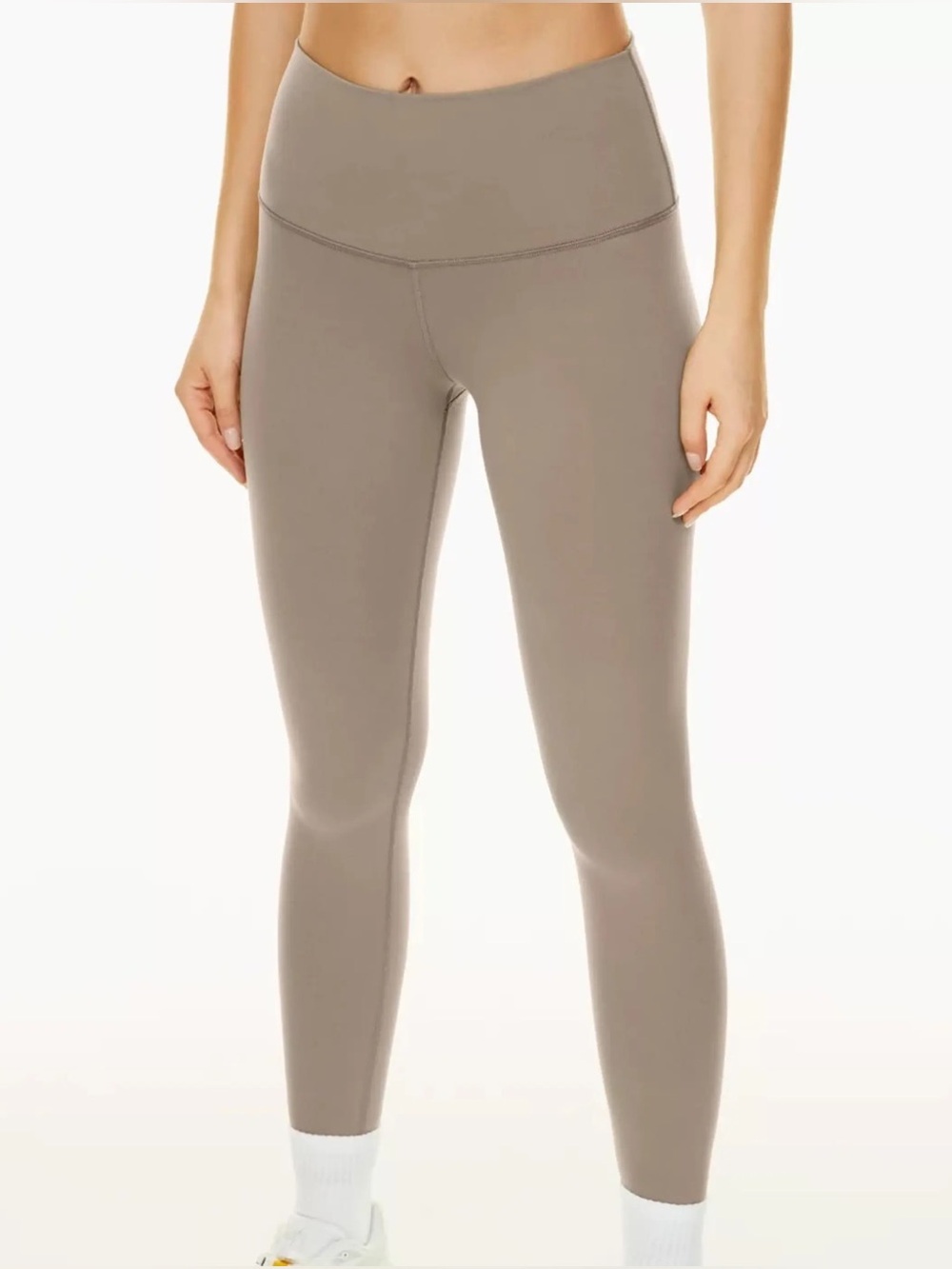 Aritzia TNA 7/8 leggings